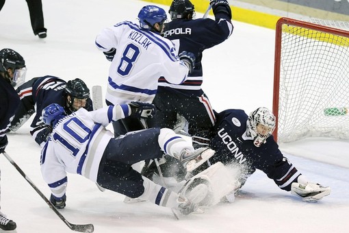 Hockey su ghiaccio. Lugano, altro crollo nel play-out