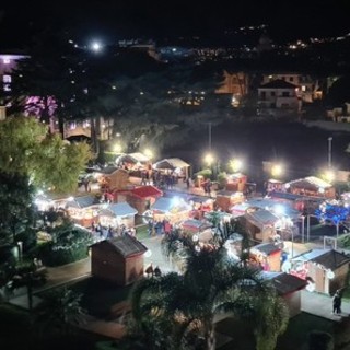 Scatta &quot;Loano Christmas&quot;: il 30 novembre apre il “Villaggio Magie di Natale”, il più bello della Liguria