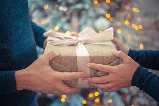 Idee regalo per Natale: le esperienze più belle da mettere sotto l’albero