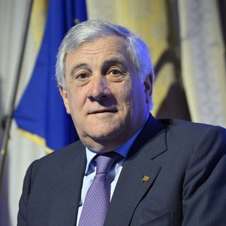 Siria, Tajani “Da ribelli messaggi positivi. Sospese procedure visti”